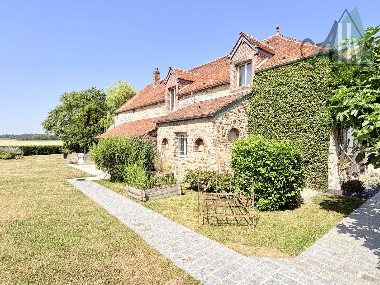 Maison 5 pièces 150 m² · à Beauchery-Saint-Martin · 150 m² · 380 000 €