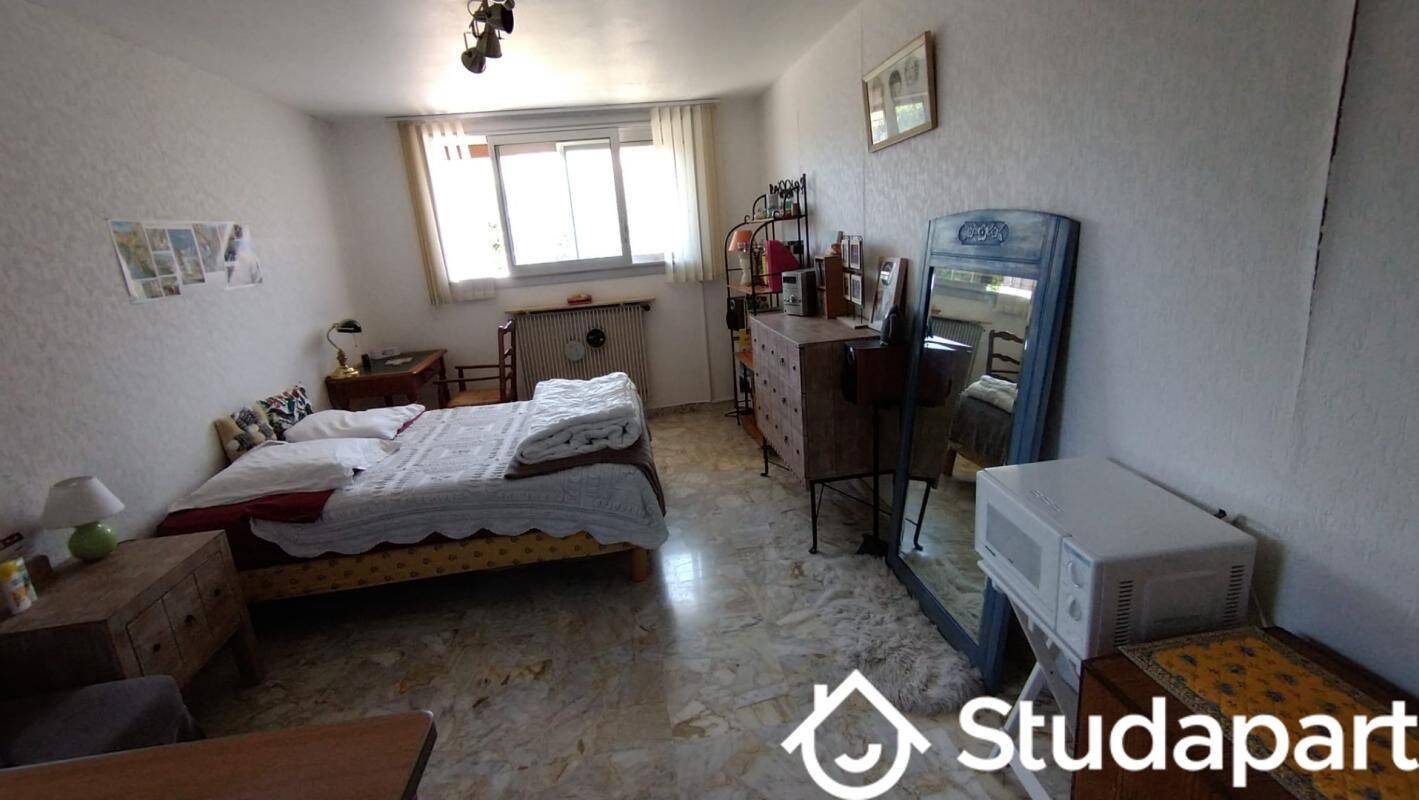 Appartement 1 pièce 20 m² · à Antibes · 20 m² · 475 €/mois