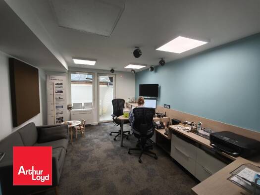 Local commercial à louer 1 500 € 80 m² de surface de vente Chartres 28000