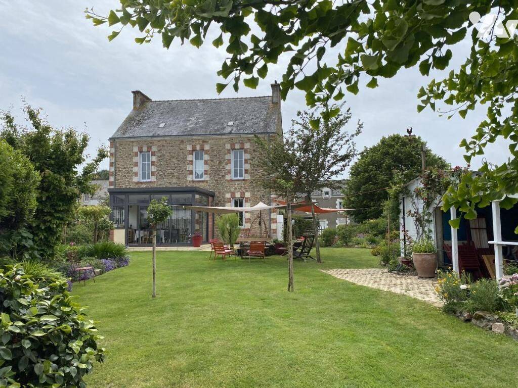 Maison 7 pièces 982 m² · à Saint-André-des-Eaux · 982 m² · 604 000 €