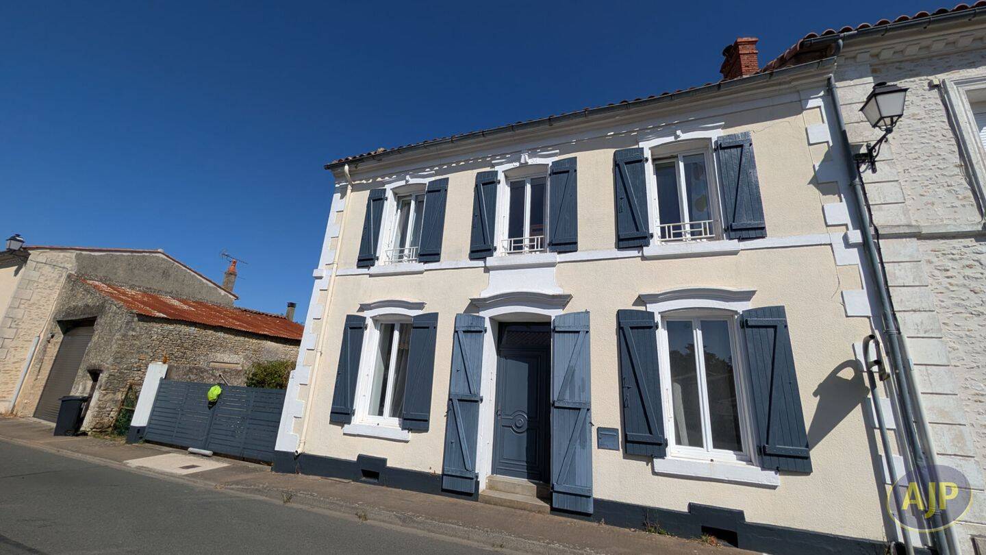 Maison 5 pièces 117 m² · à Saint-Michel-en-l'Herm · 117 m² · 249 000 €