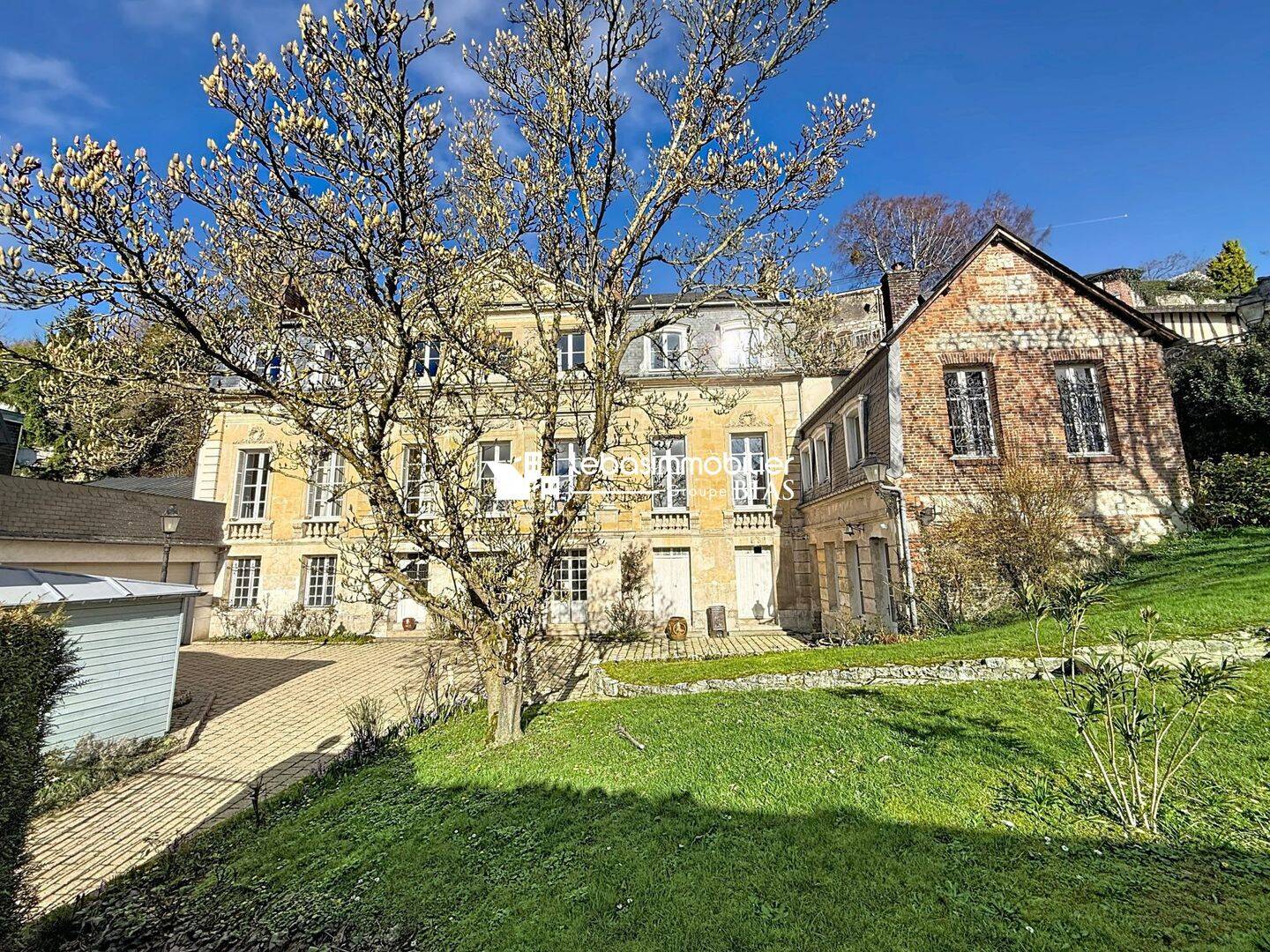 Maison 8 pièces 277 m² · à Rives-en-Seine · 277 m² · 620 000 €