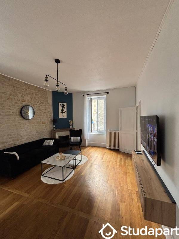 1 pièce 28 m² · à Nevers · 28 m² · 460 €