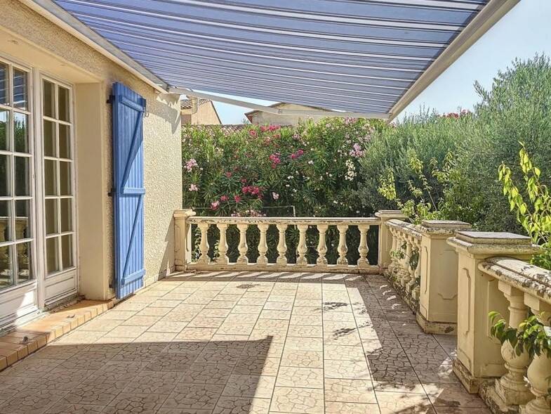 Maison à louer 1 400 € 3 pièces 2 chambres 83,3 m² 1 000 m² de terrain Sud Est Ouest Pélissanne 13330