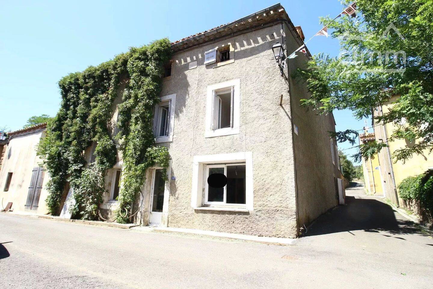 Maison 15 pièces 300 m² · à Fourtou · 300 m² · 140 000 €