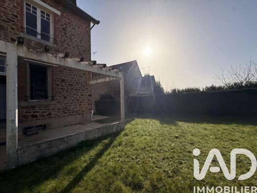 Maison à vendre 199 500 € 5 pièces 4 chambres 134 m² 443 m² de terrain Chattiere-Ine Fougères 35300