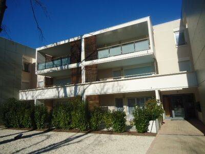 Appartement 3 pièces 69 m² · à Charbonnières-les-Bains · 68,9 m² · 911 €/mois