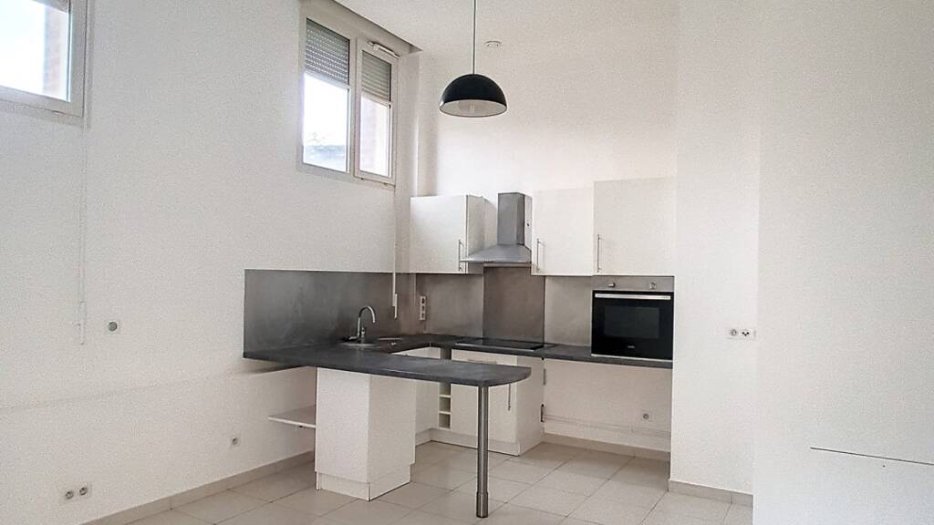 Appartement à louer 695 € 1 pièce 37,7 m² RDC Bornel 60540