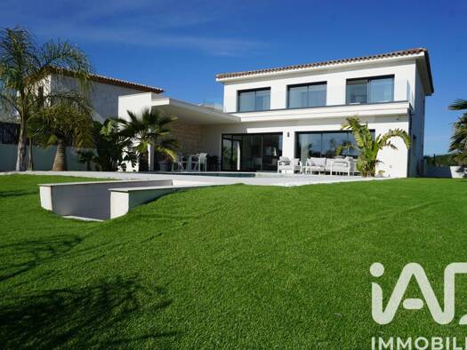 Maison à vendre 1 150 000 € 5 pièces 4 chambres 195 m² 805 m² de terrain Nord RN Puget-sur-Argens 83480