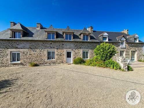 Maison 8 pièces 240 m² · à La Bouillie · 240 m² · 449 000 €