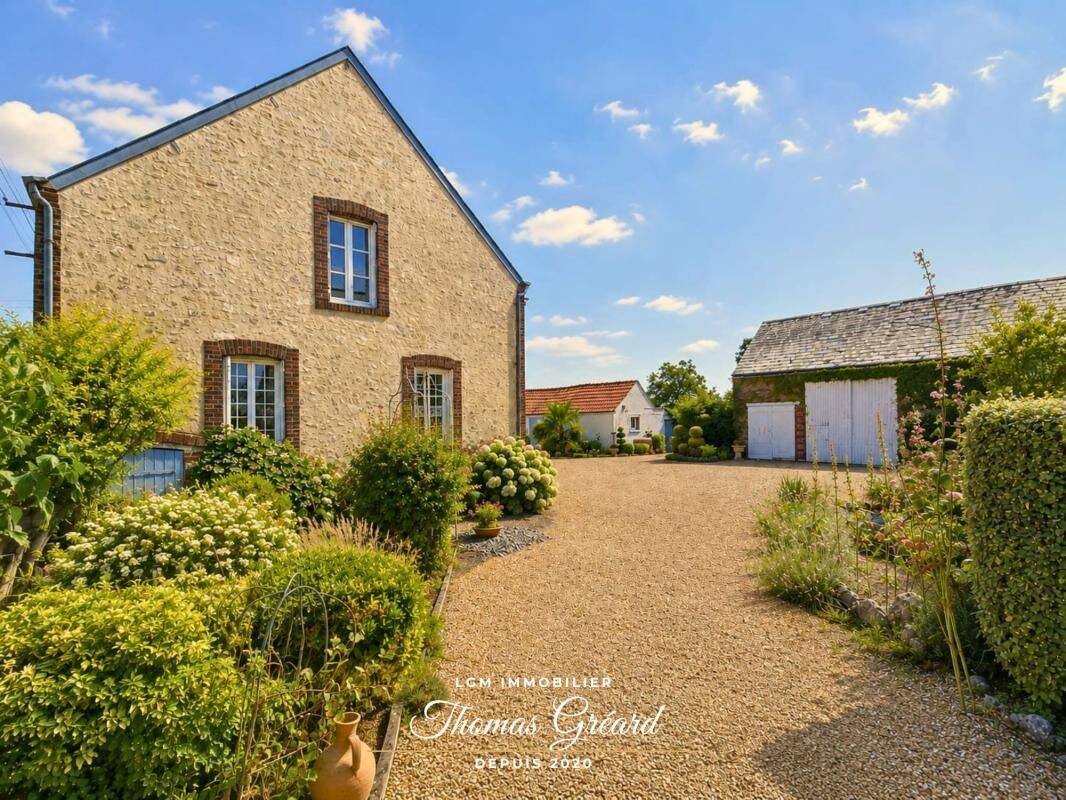 Maison 4 pièces 132 m² · à Patay · 132 m² · 180 000 €