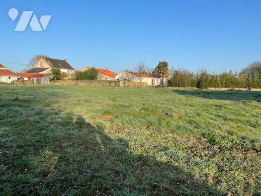 Terrain constructible à vendre 76 000 € 600 m² de terrain La Limouzinière 44310