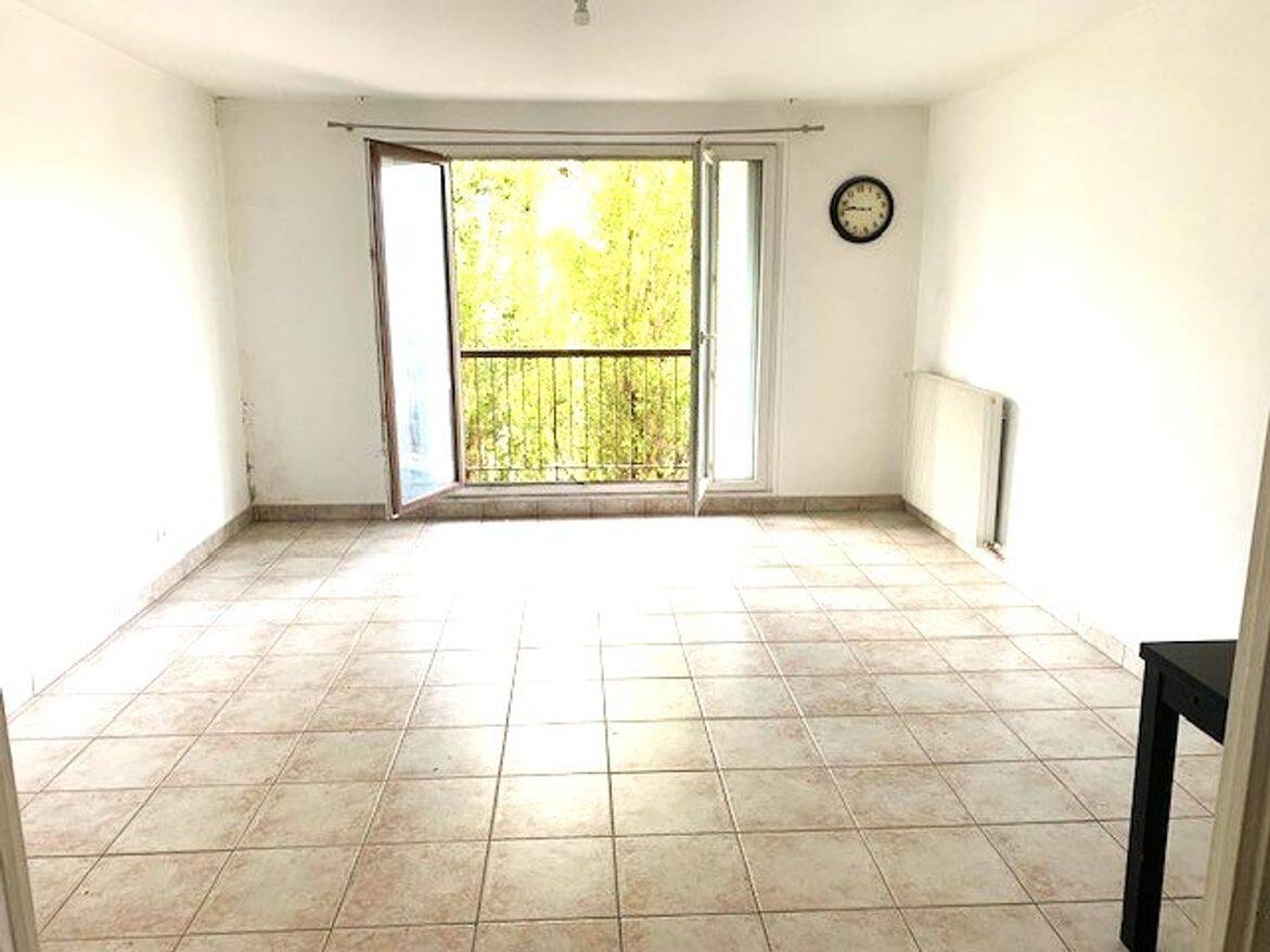 Appartement 3 pièces 73 m² · à Neuilly-sur-Marne · 73 m² · 142 000 €