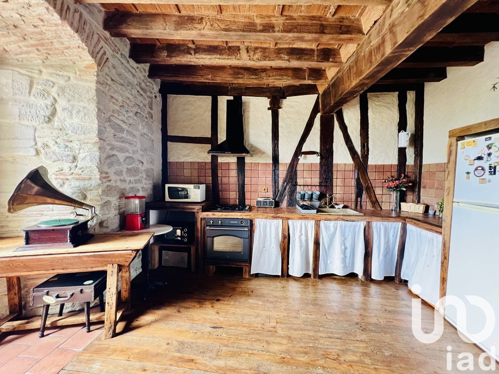 Maison 6 pièces 160 m² · à Saint-Martin-Lalande · 160 m² · 158 000 €