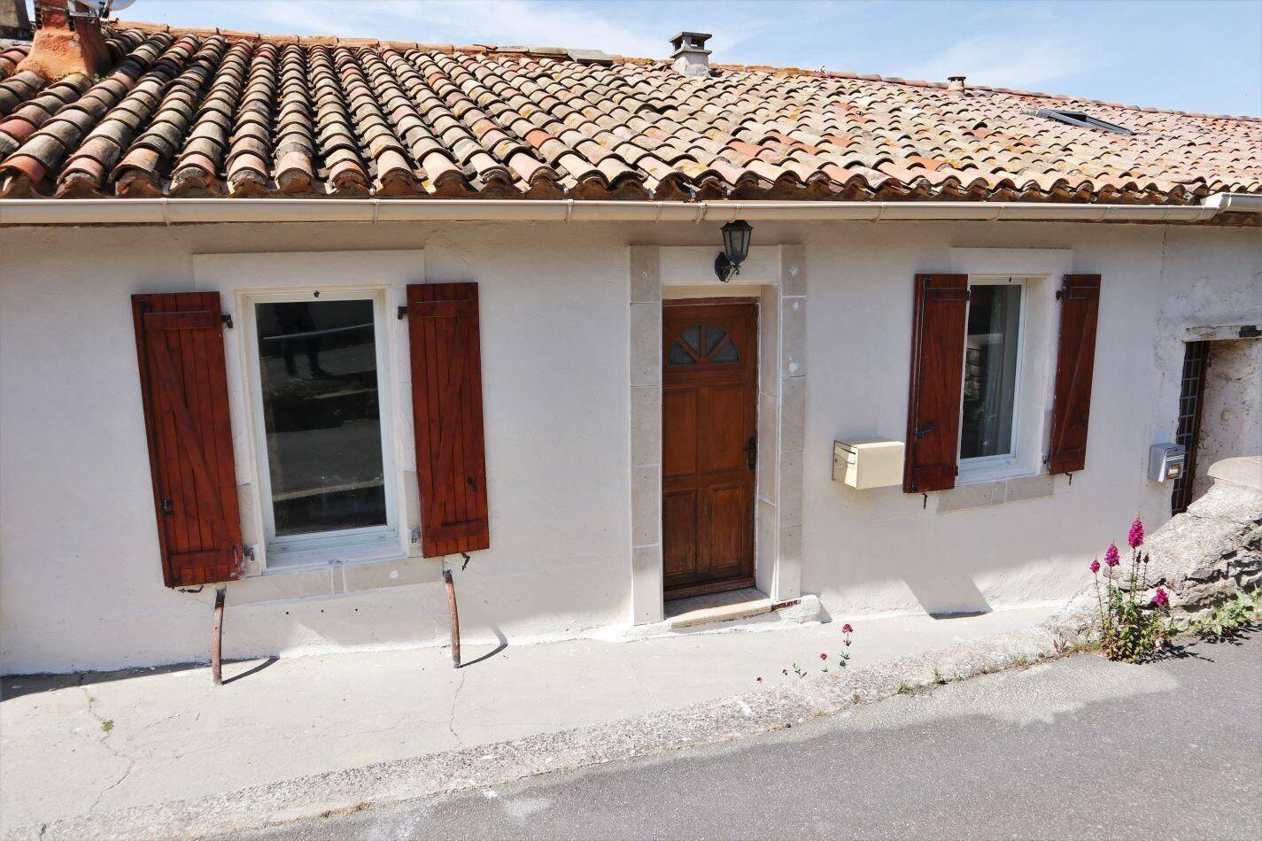 Maison 5 pièces 141 m² · à Beaufort · 141 m² · 109 000 €
