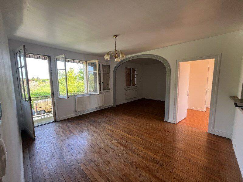 Maison 5 pièces 120 m² · à Betz-le-Château · 120 m² · 108 600 €