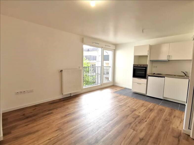 Appartement à louer 734 € 1 pièce 36 m² 2ème étage disponible à partir du 14/05/2025 Le Centre Ville Villiers-sur-Marne 94350