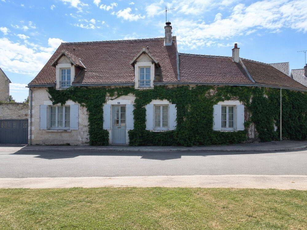 Maison 7 pièces 144 m² · à Bridoré · 144 m² · 252 000 €