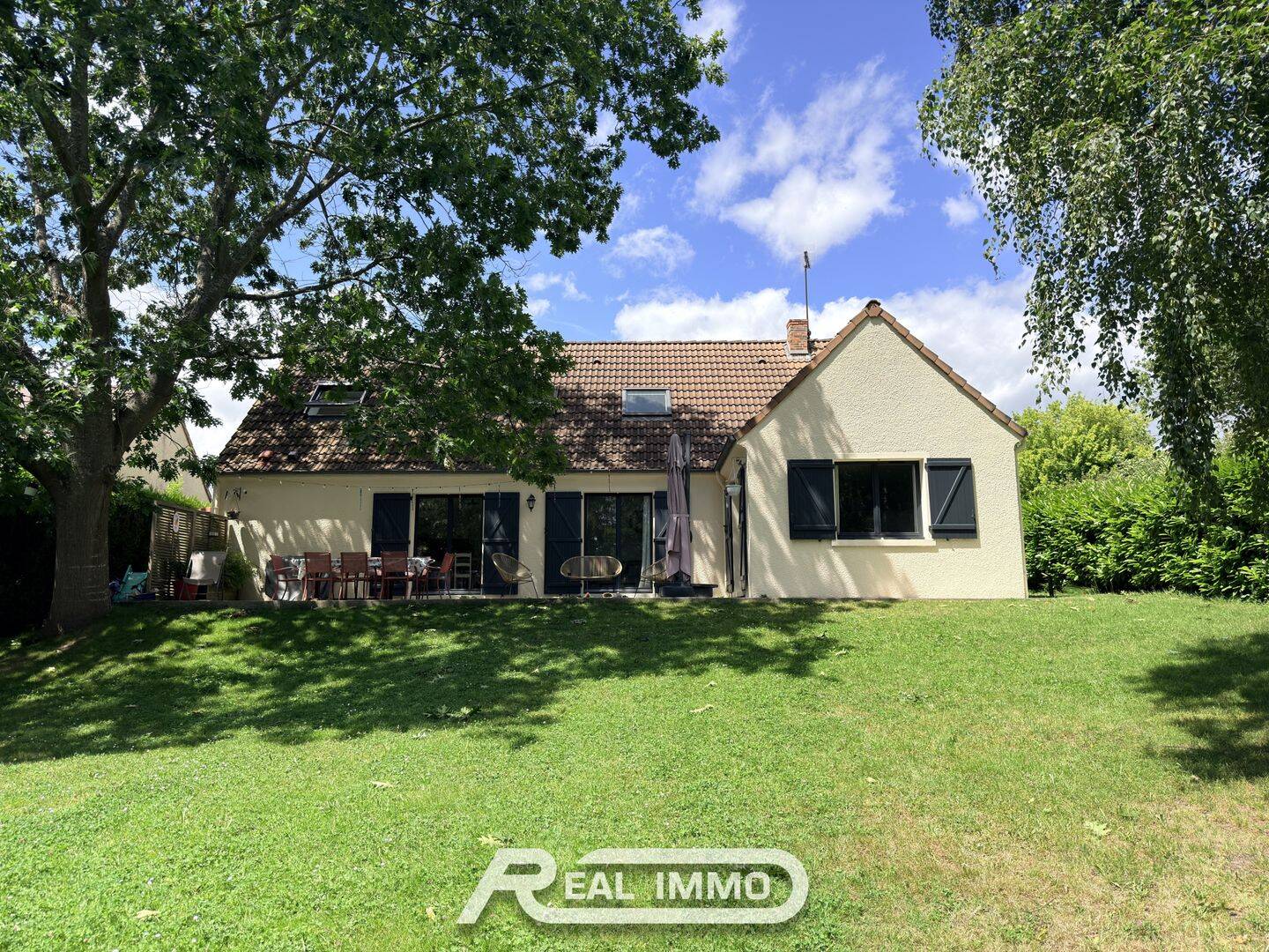 Maison 8 pièces 202 m² · à Villiers-Saint-Fréderic · 202,2 m² · 649 000 €