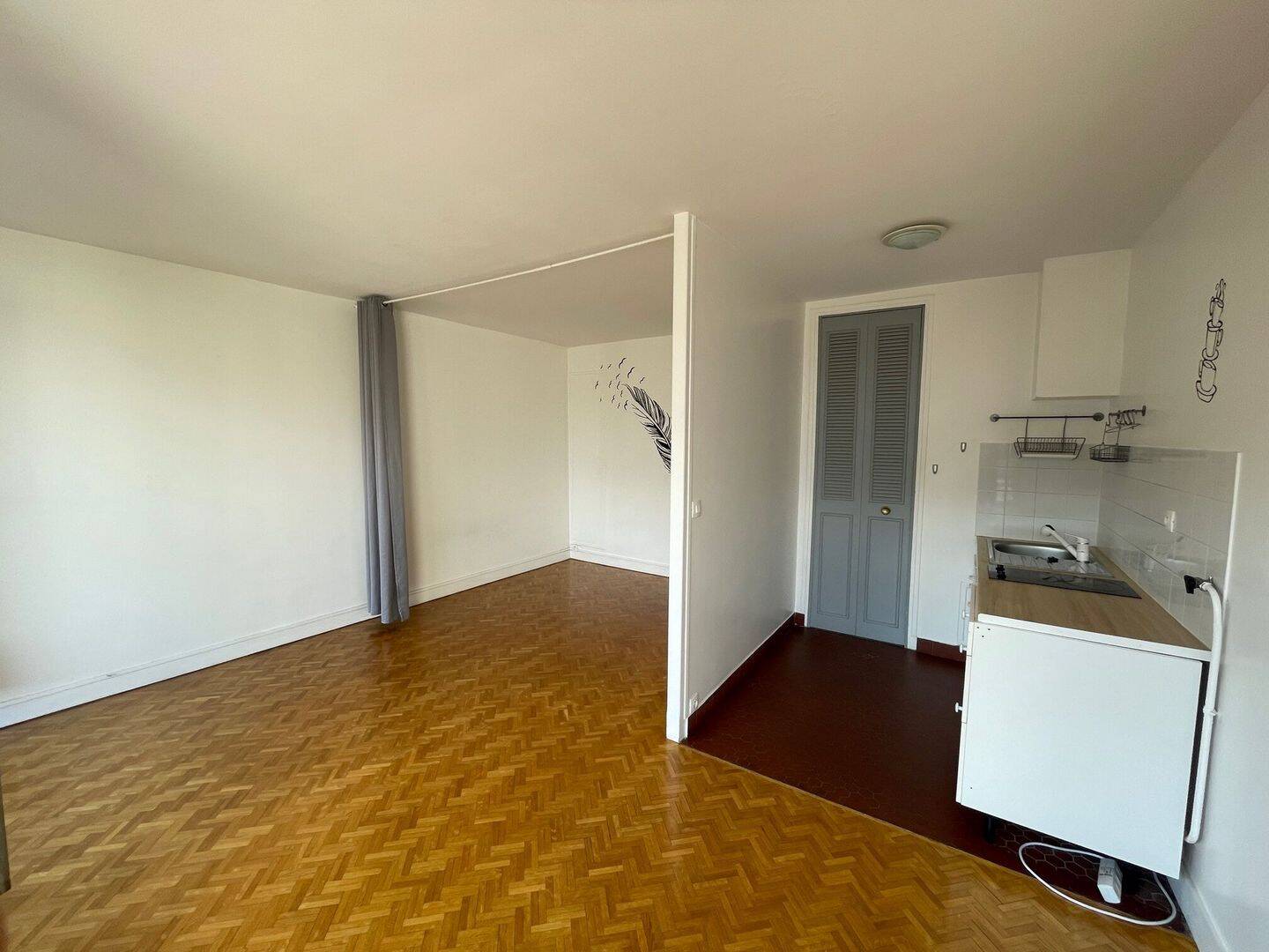 Appartement 1 pièce 32 m² · à Paris 16ème Arrondissement · 32 m² · 1 050 €/mois