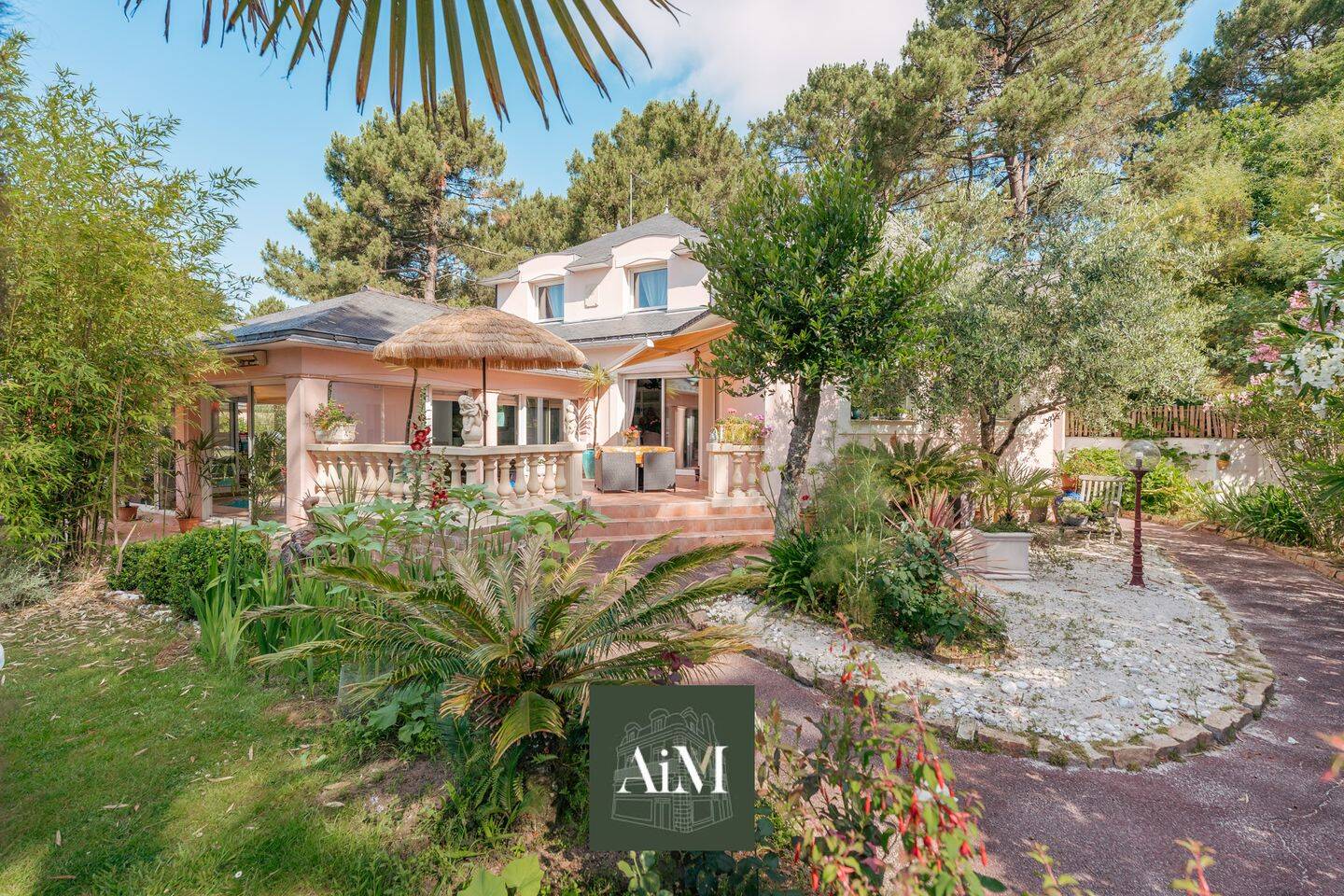 Maison 6 pièces 252 m² · à Vannes · 252 m² · 990 000 €