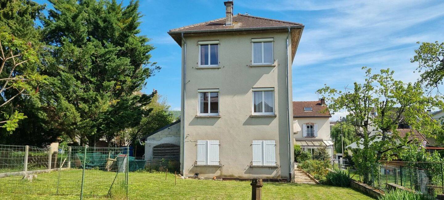 Maison 8 pièces 150 m² · à Lons-le-Saunier · 150 m² · 260 000 €