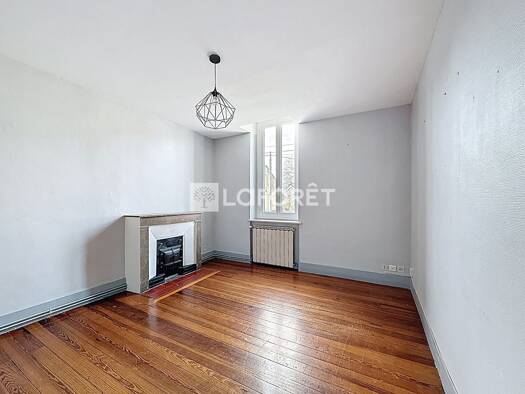Appartement à louer 540 € 2 pièces 1 chambre 49 m² 1er étage Gare-Peloux Mail-Citadelle Bourg-en-Bresse 01000