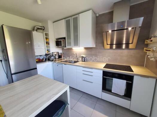 Appartement à vendre 170 000 € 2 pièces 1 chambre 51 m² Étage 1/2 Sud Ouest Eybens 38320