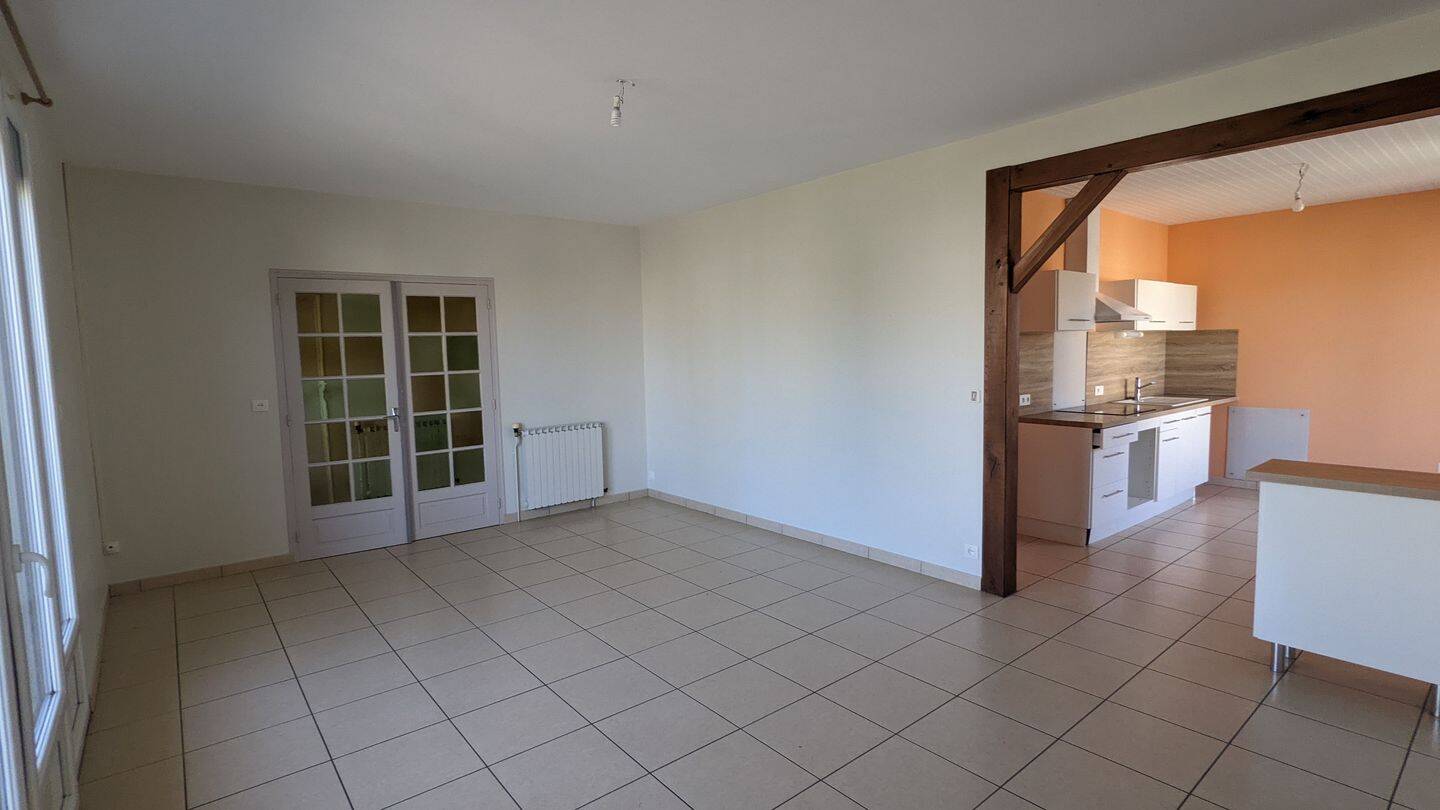 Maison 4 pièces 93 m² · à Bourges · 93 m² · 768 €/mois