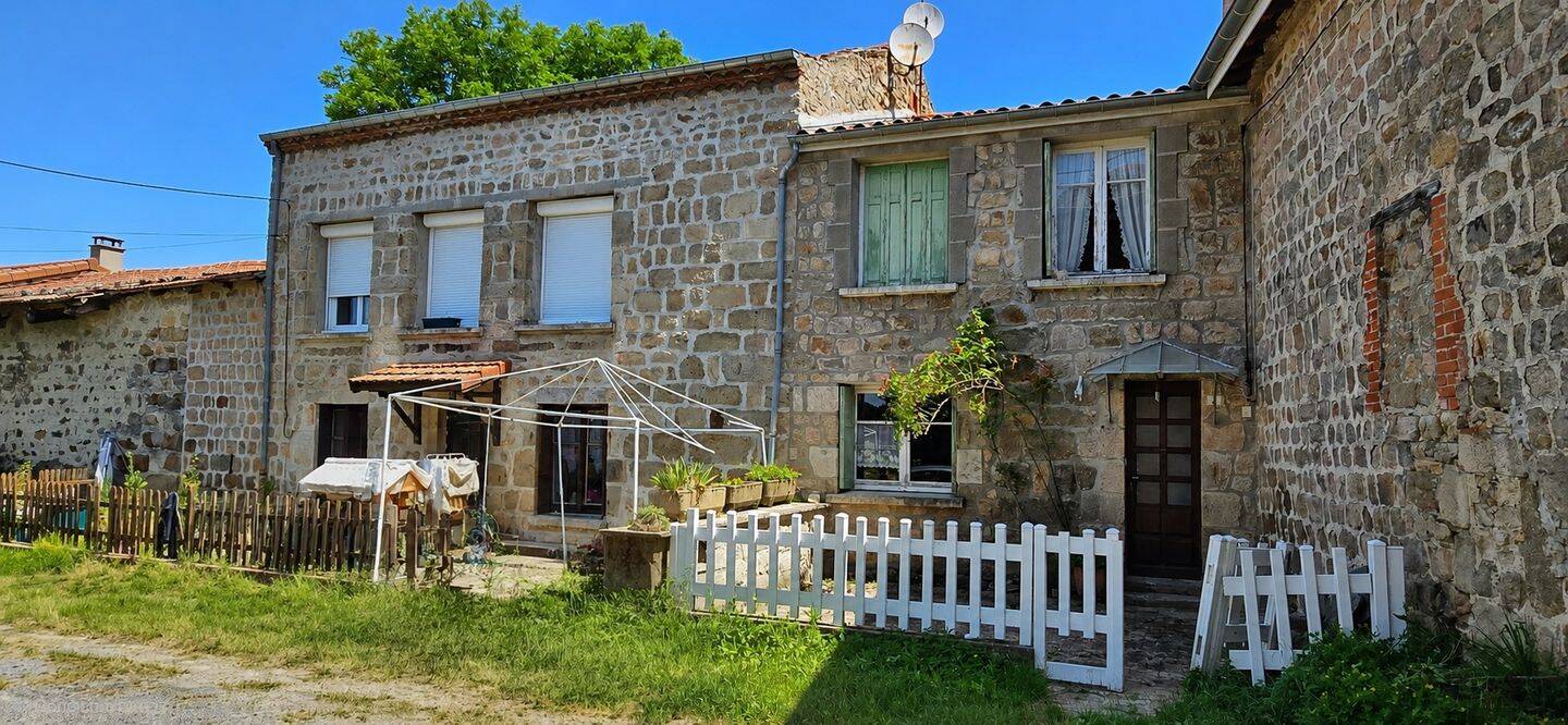 Maison 4 pièces 80 m² · à Sainte-Sigolène · 80 m² · 119 000 €