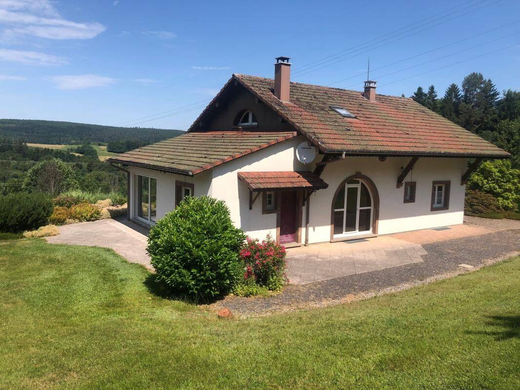 Maison 6 pièces 152 m² · à Anould · 152 m² · 298 500 €