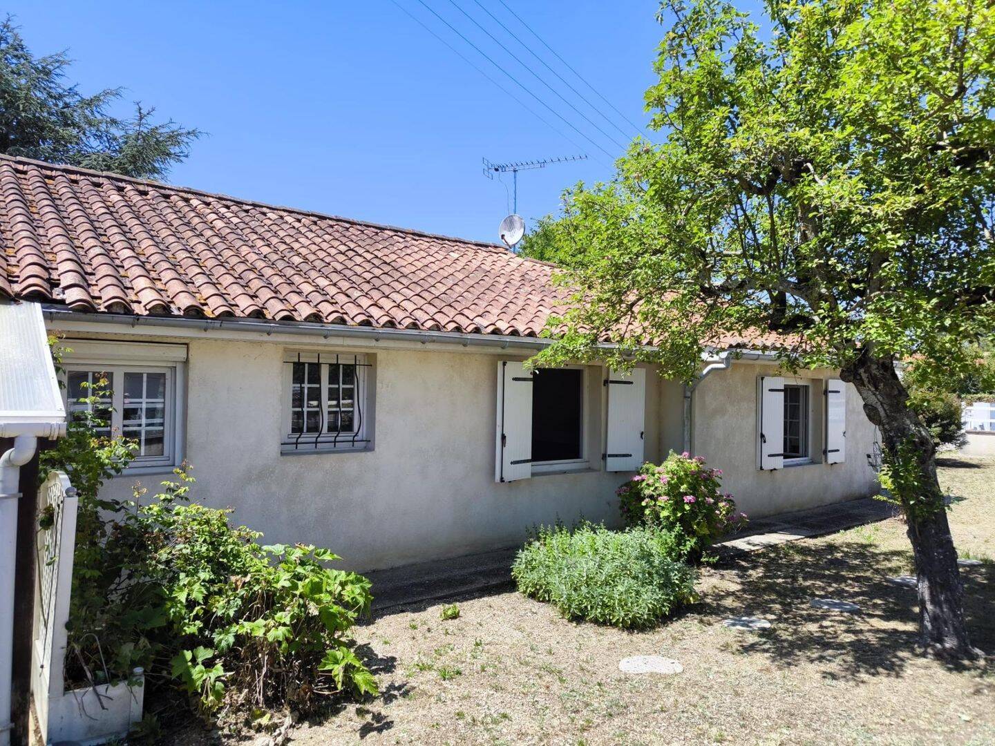 Maison 4 pièces 92 m² · à Saint-Jean-d'Angély · 92 m² · 144 000 €
