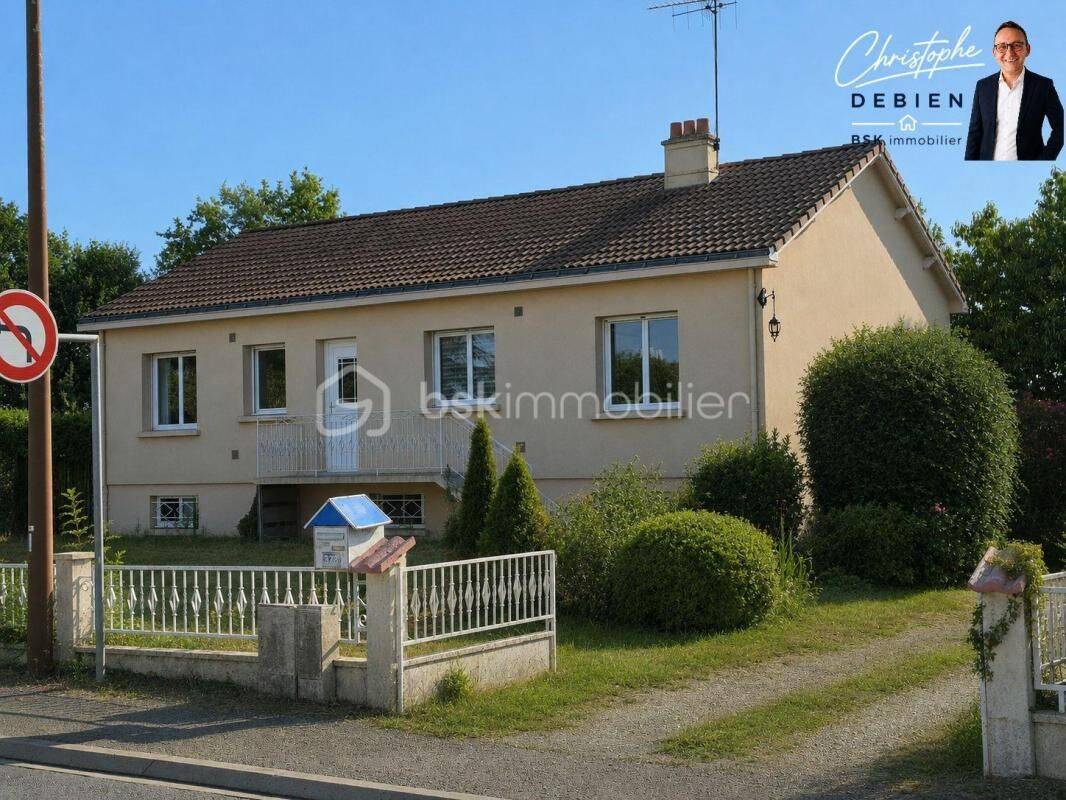Maison 5 pièces 105 m² · à Saint-Martin-des-Noyers · 105 m² · 150 000 €