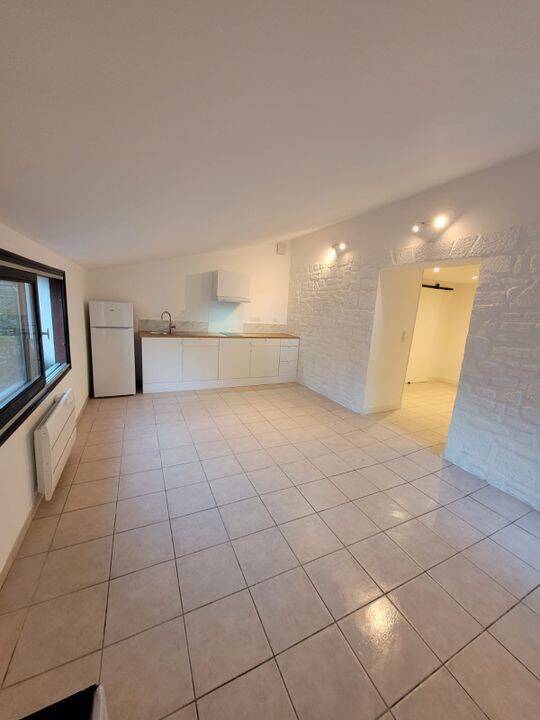 Appartement 1 pièce 38 m² · à Castries · 38 m² · 750 €
