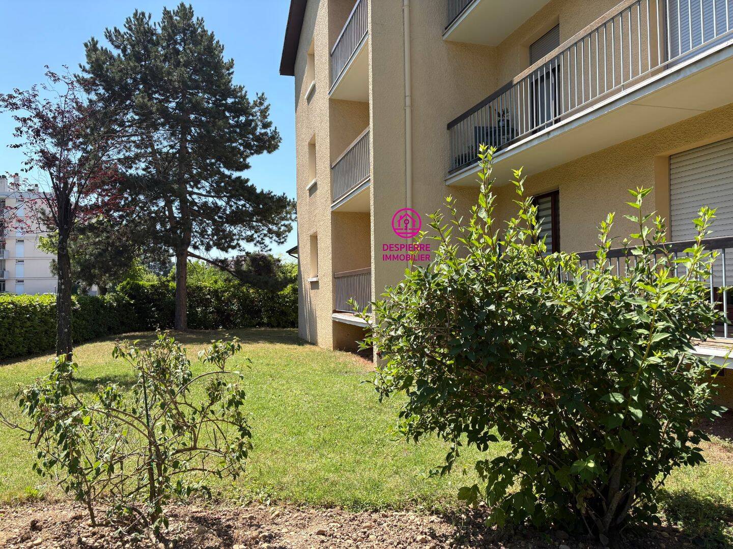 Appartement 2 pièces 56 m² · à Roussillon · 56 m² · 121 000 €