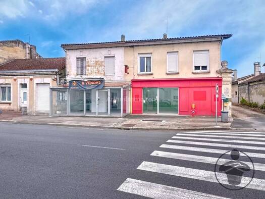 Immeuble à vendre 215 000 € 315 m² Dronne Coutras 33230