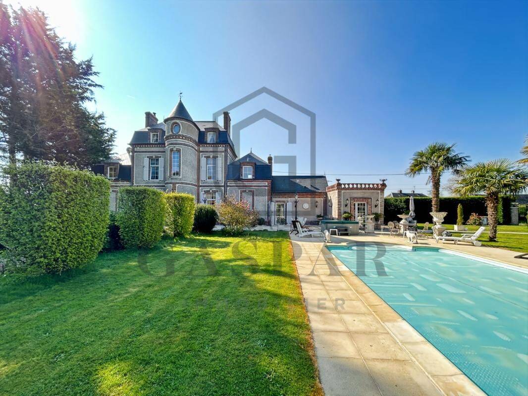 Maison 13 pièces 477 m² · à Conches-en-Ouche · 477 m² · 890 000 €