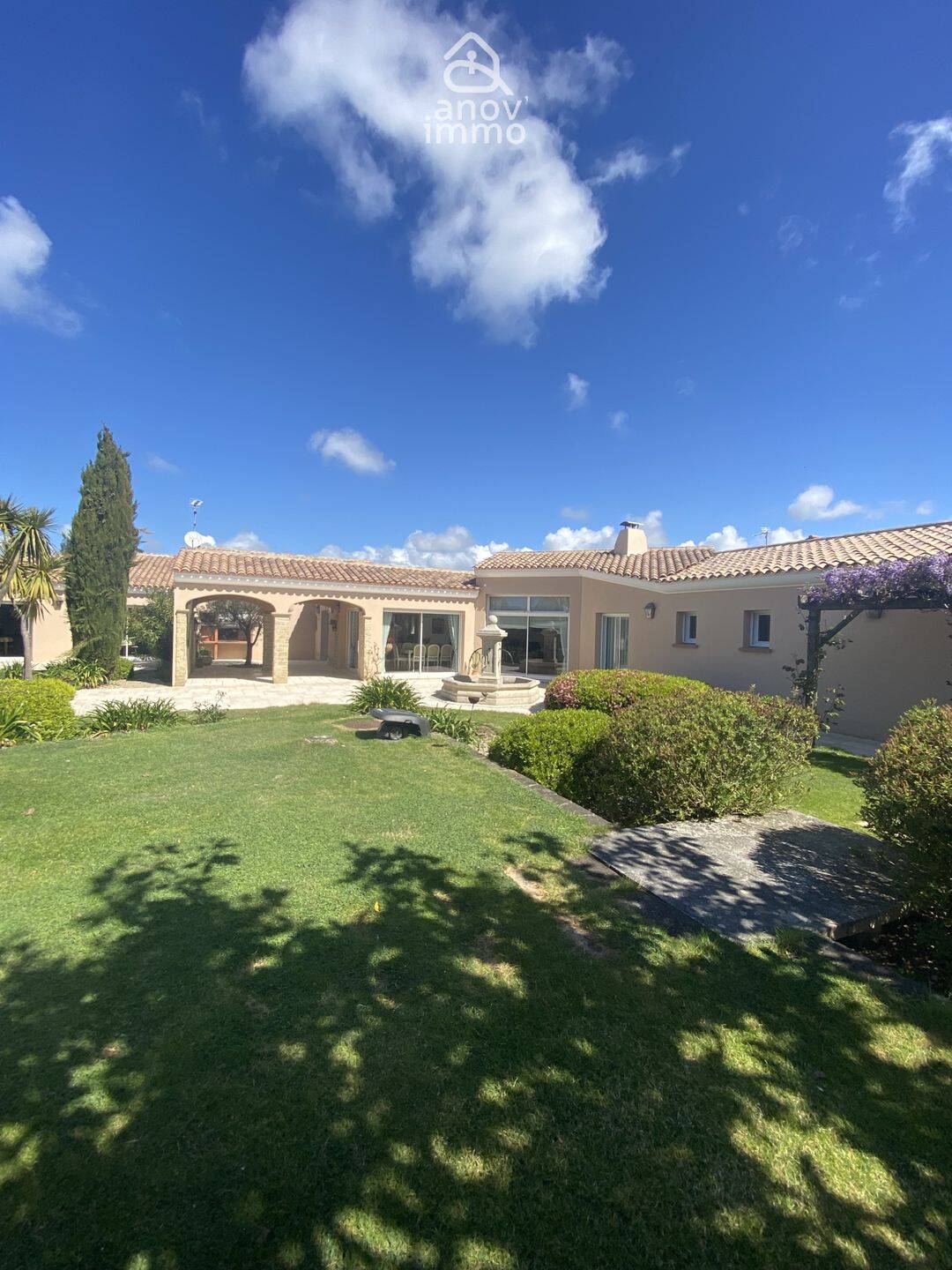 Maison 10 pièces 279 m² · à Les Sables-d'Olonne · 279 m² · 989 000 €