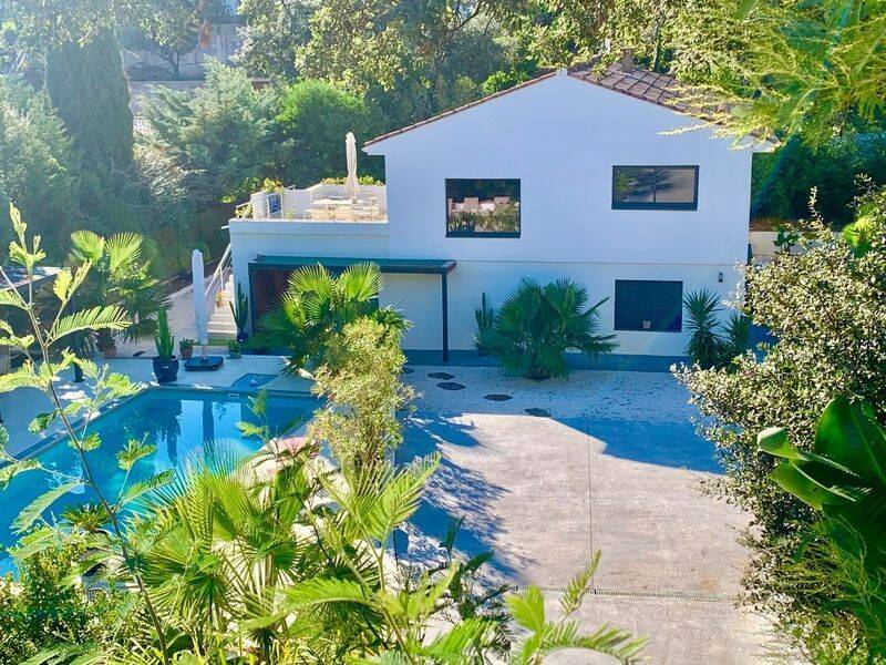 Maison 6 pièces 180 m² · à Fréjus · 180 m² · 1 190 000 €