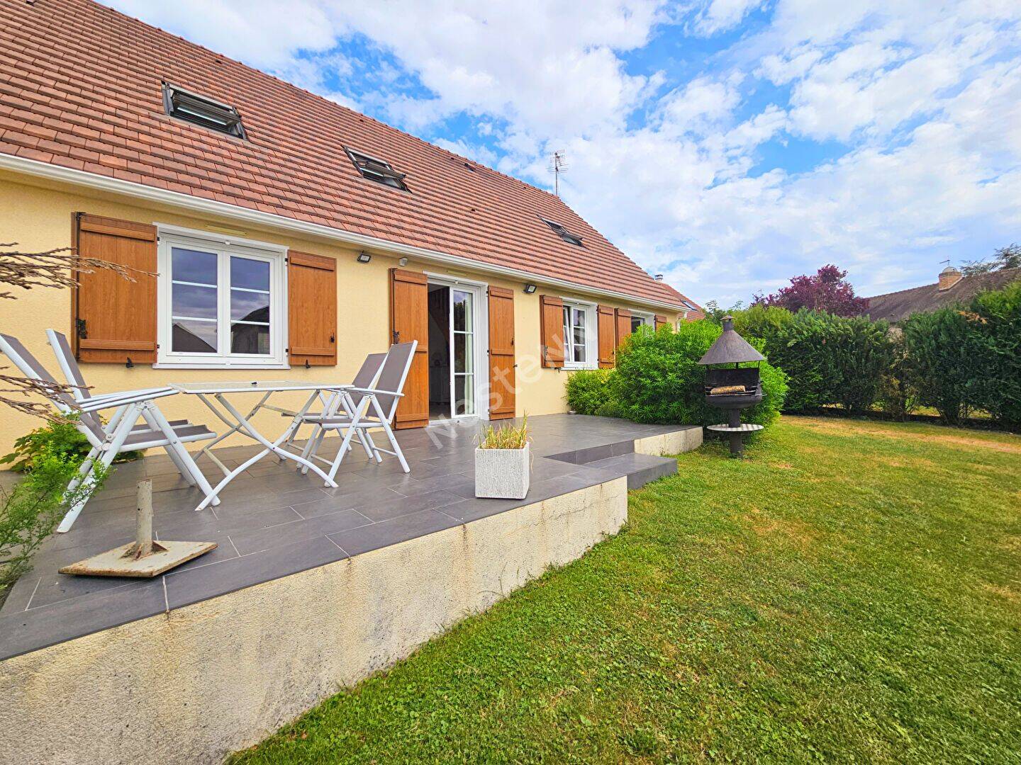 Maison 7 pièces 135 m² · à Santeuil · 134,6 m² · 385 000 €