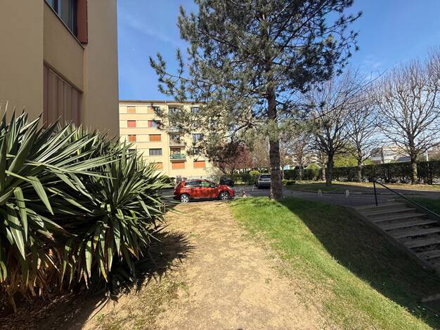 Appartement à vendre 169 000 € 3 pièces 2 chambres 57 m² RDC/4 Centre Les Clayes-sous-Bois 78340