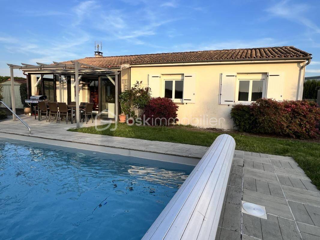Maison 5 pièces 100 m² · à Roquefort · 100 m² · 214 000 €