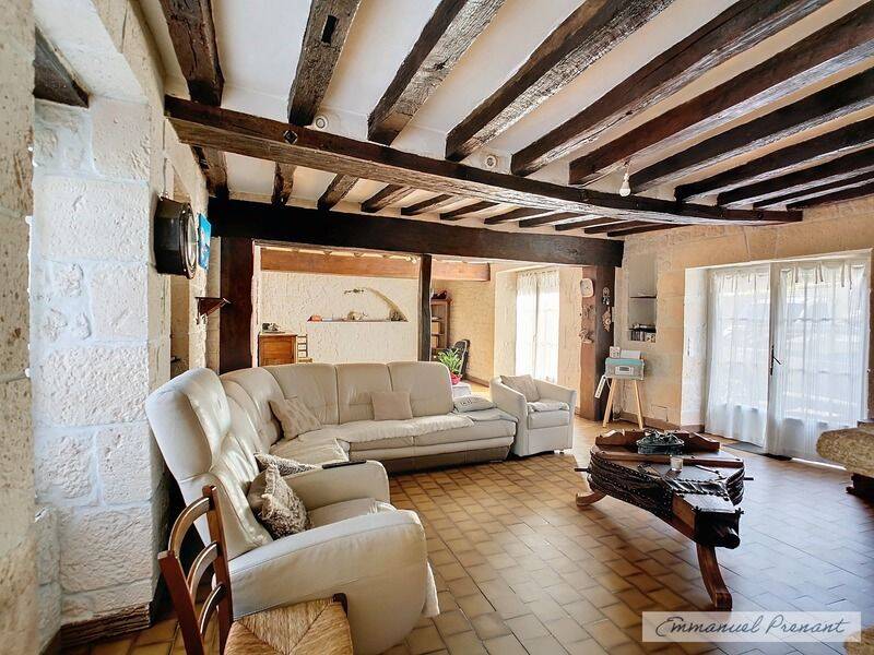 Maison 10 pièces 210 m² · à Cellé · 210 m² · 195 000 €