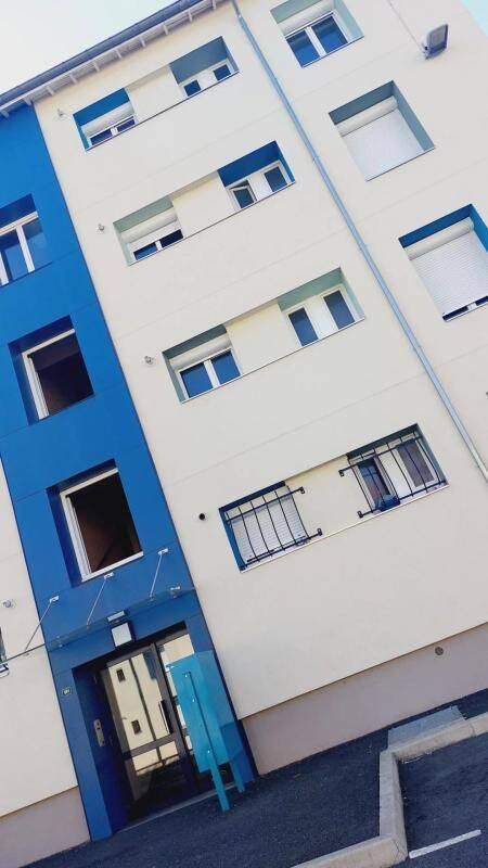 Appartement 4 pièces 63 m² · à La Ricamarie · 63 m² · 422 €/mois