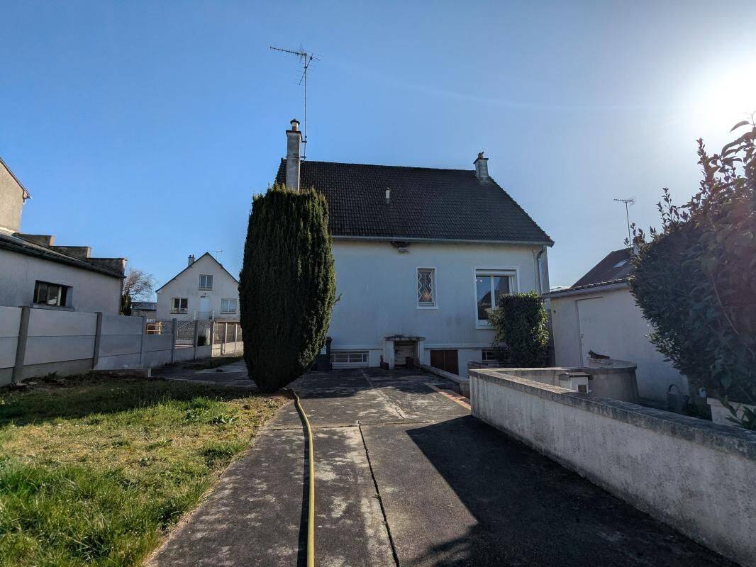 Maison 4 pièces 94 m² · à Ingré · 93,9 m² · 199 000 €