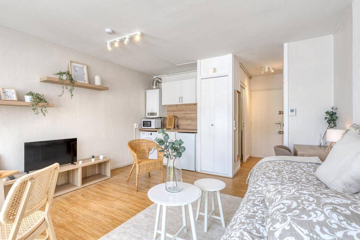 Appartement 1 pièce 17 m² · à Paris 15ème Arrondissement · 17 m² · 650 €