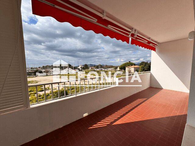 Appartement 3 pièces 62 m² · à Hyères · 61,9 m² · 1 120 €