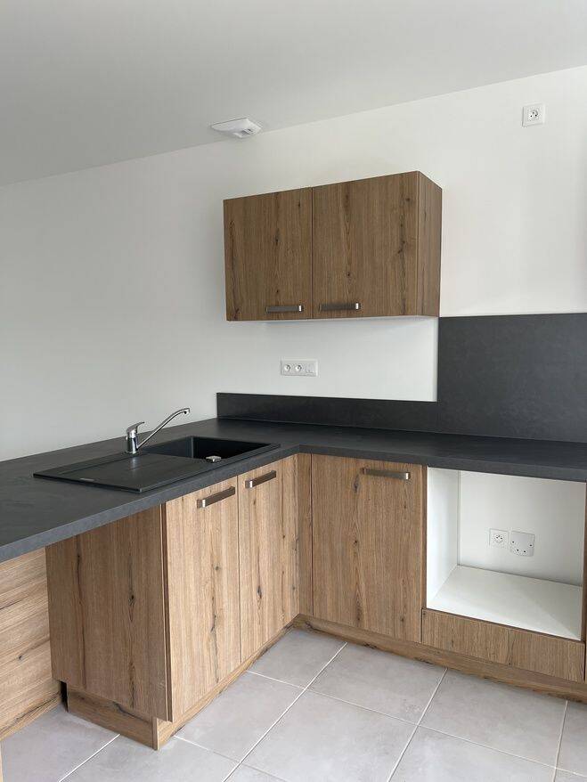 Maison 3 pièces 68 m² · à Bourges · 68,1 m² · 1 096 €