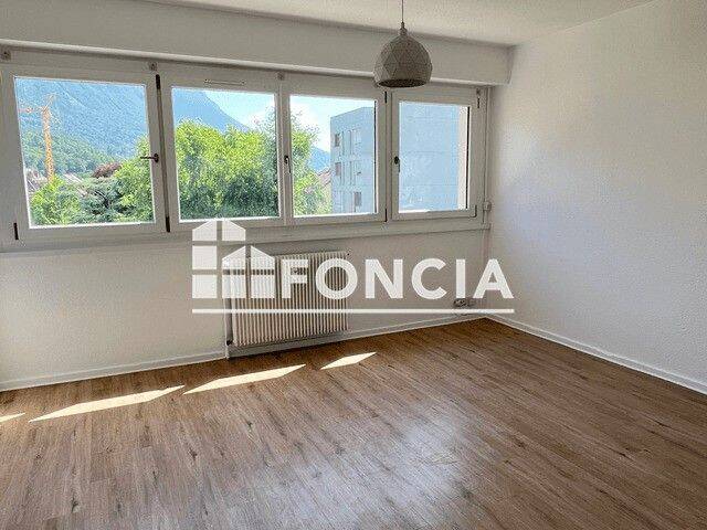 Appartement 1 pièce 32 m² · à Bonneville · 32,3 m² · 610 €