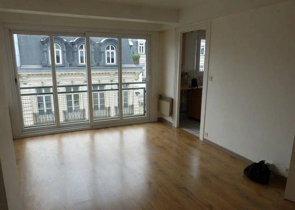 Appartement 4 pièces 68 m² · à Lille · 68 m² · 925 €